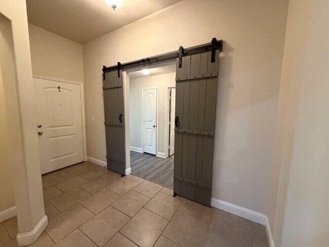 Photo - 9706 Ross Avenue