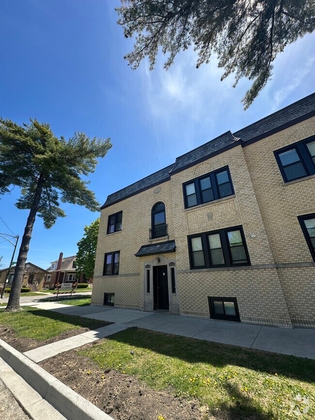 Building Photo - 5701 W Seminole St Unit 2 Rental