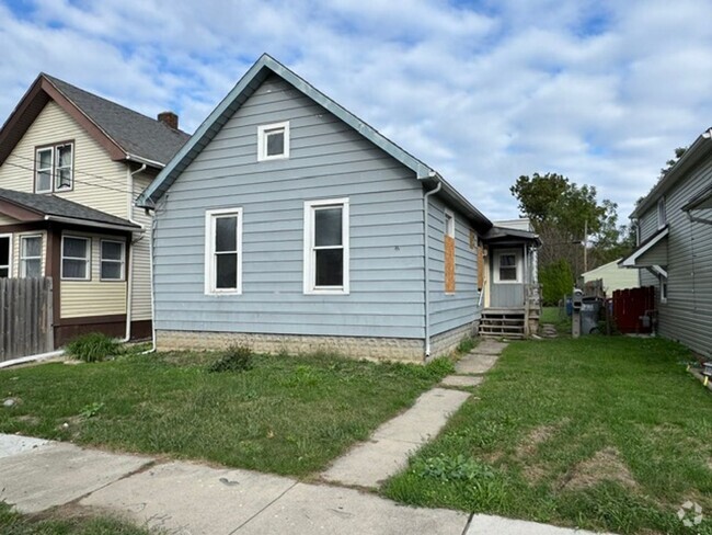 Building Photo - Charming Fully Remodeled 3-Bedroom Home – ...