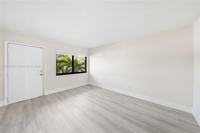 Photo - 1330 W 29th St Unit 25