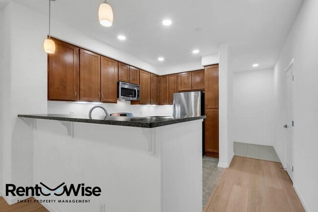 Photo - 1388 Broadway Unit 188