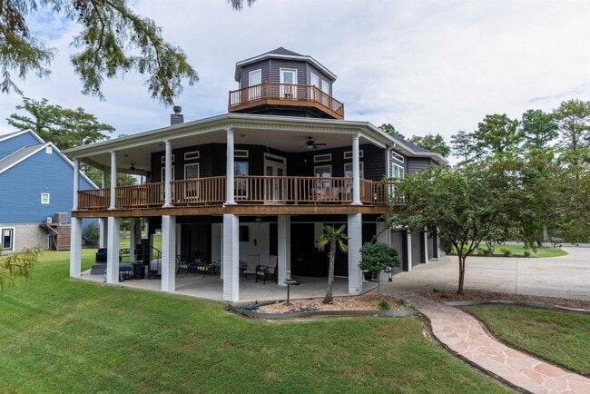 Photo - 5004 Cypress Lake Dr