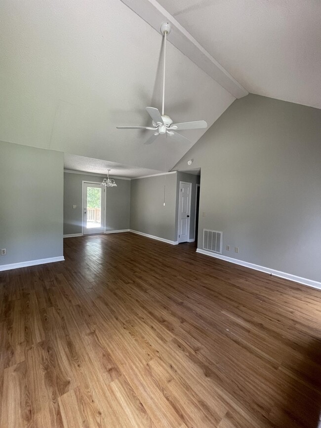 Photo - 213 Wychwood Rd