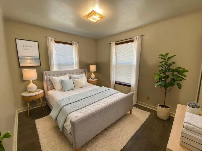 1032 W Nevada Ct