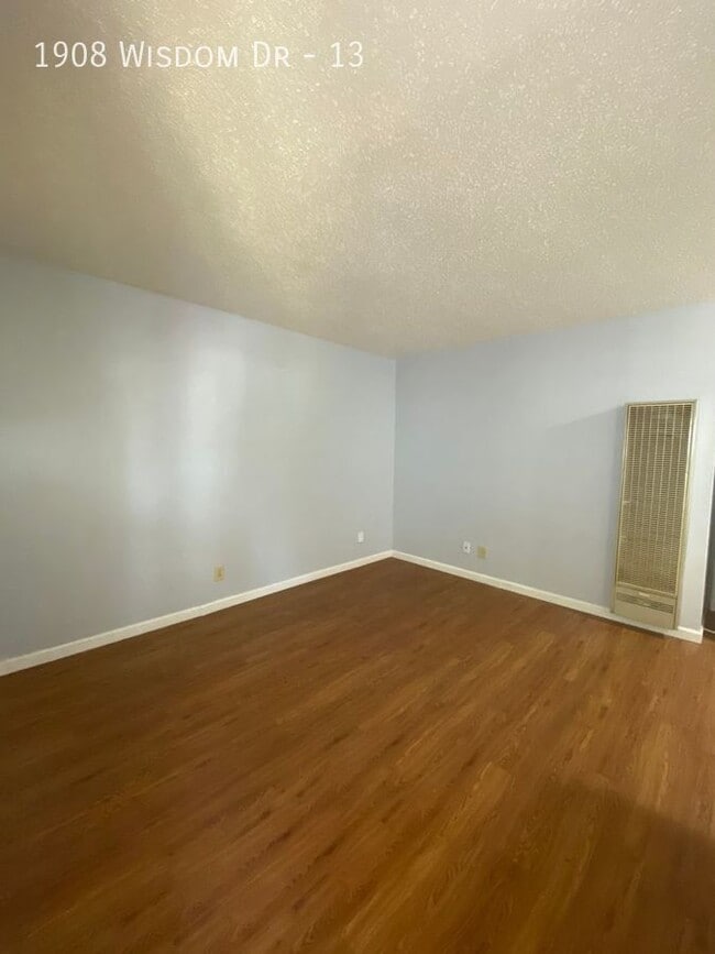 Photo - 1908 Wisdom Dr Unit 13
