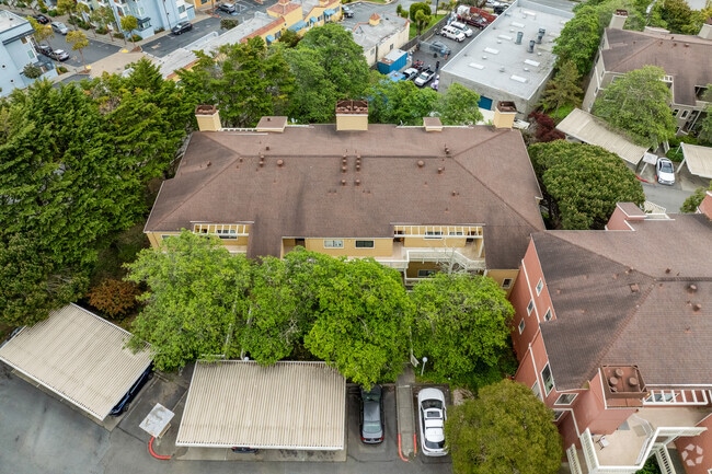 Primary - Saddleback Apartments