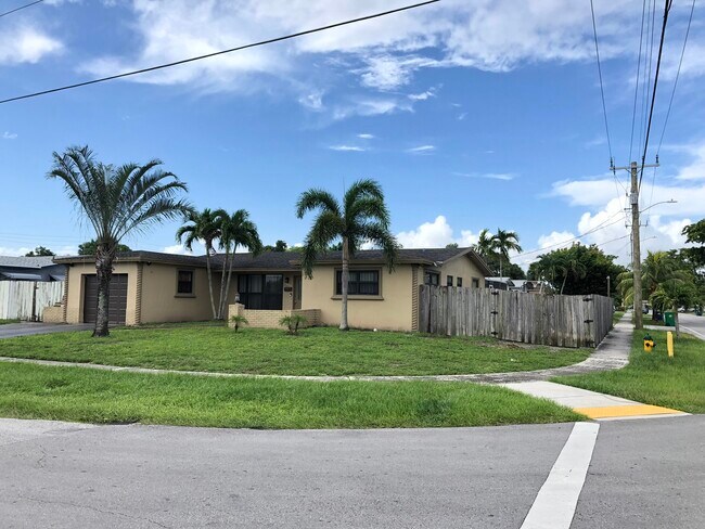 Photo - 4630 NW 25th St