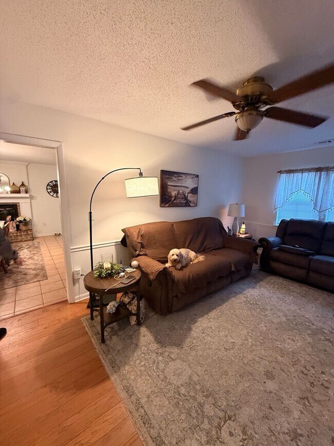 Photo - Comfort, Convenience & Charm