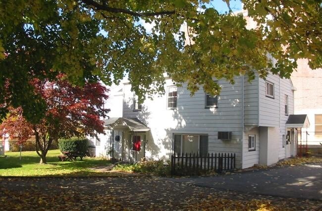 Building Photo - 228 Ringgold St Unit 2