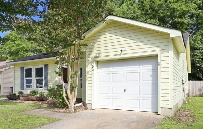Building Photo - Welcome to Foxhorn Village!