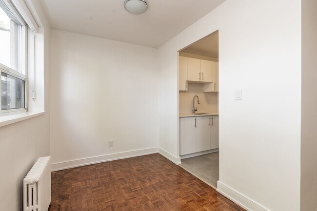 Photo - 12 Bater Ave