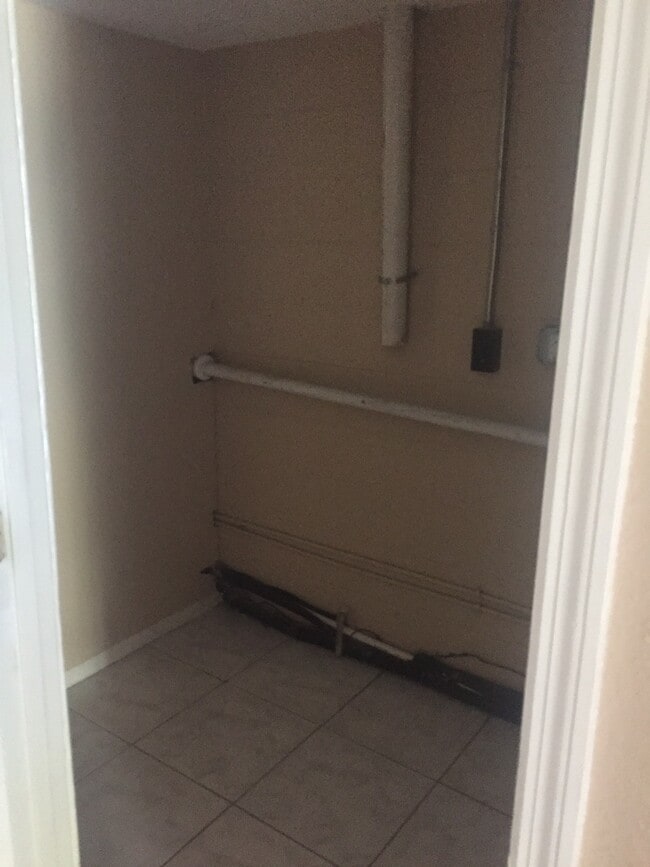 Photo - 3 Bedroom 1.5 Bathroom Home for Rent in the Combee Settlement Area!