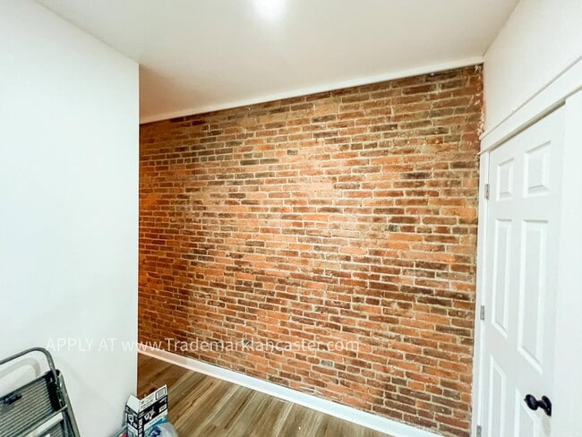 Photo - 417 Hillside Ave Unit 1