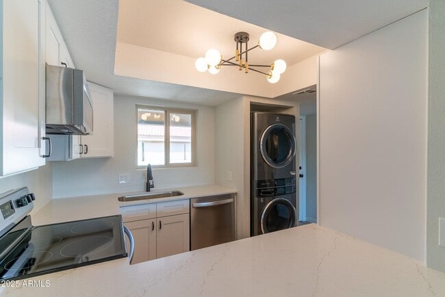 Building Photo - Amazing Condo is now available in heart of...