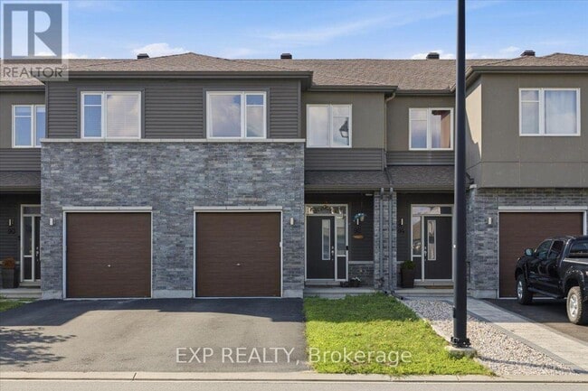 Photo - 92 Riddell St