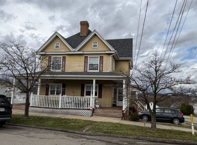 Building Photo - 372 Braddock Ave Rental