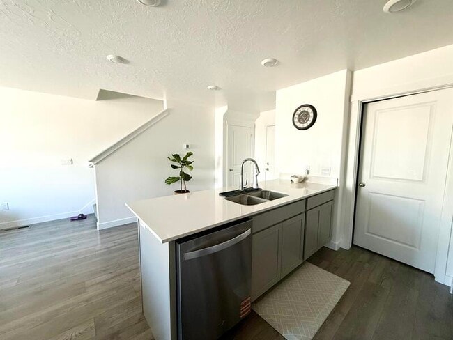 Photo - 38 N Northshore Dr