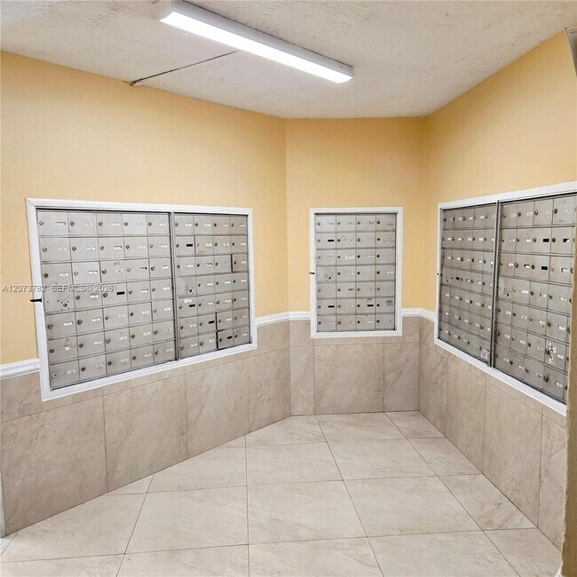 Photo - 2055 SW 122nd Ave Unit 313