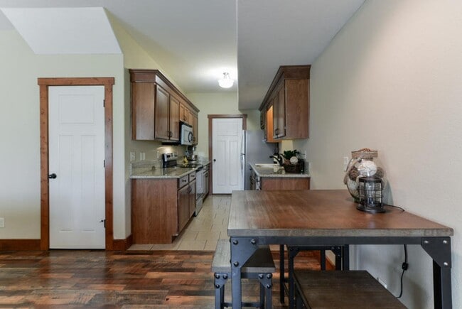 Photo - 2193 W Bingham St