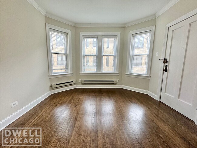 Photo - 3820 N Greenview Ave Unit 2E