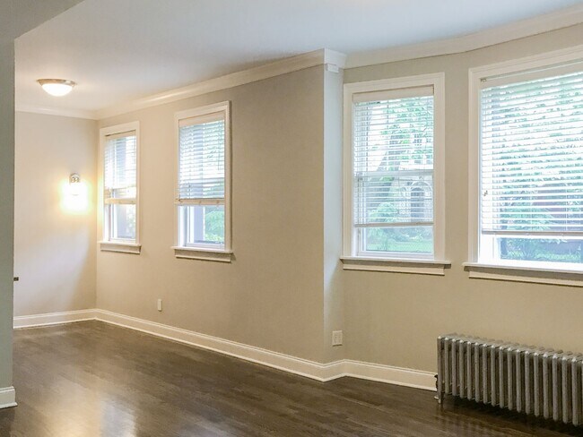 Photo - 4836 N Paulina St Unit G