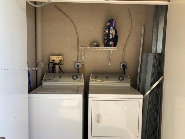 Photo - 11700 SW 2nd St Unit #13102