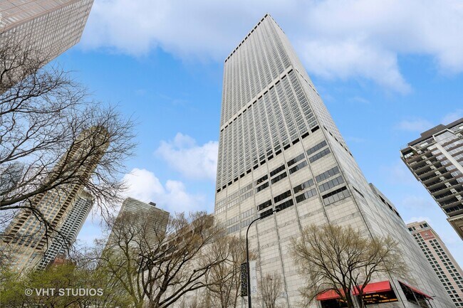 180 E Pearson St Unit 3807  