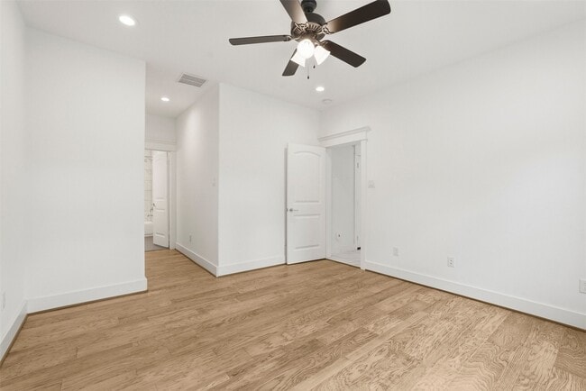 Photo - 1723 W 14th St