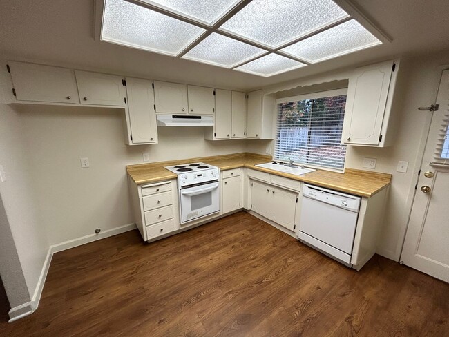 Photo - 3940-3946 W Hillsdale Ave Unit 3942 W. Hillsdale