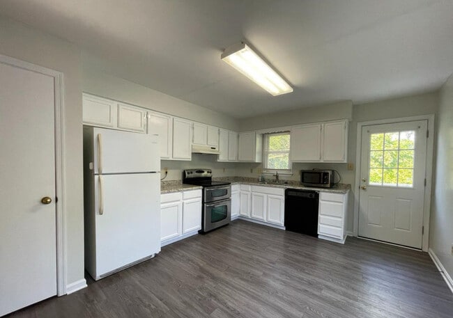 Photo - 8729 36th Ave