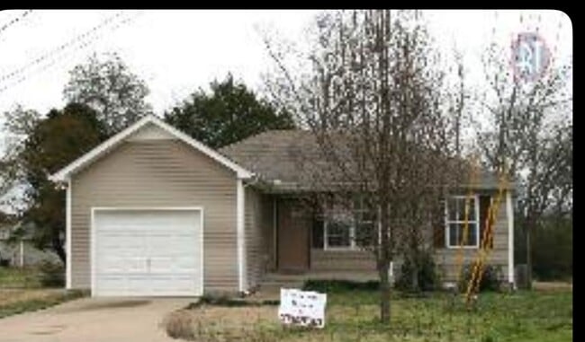 Photo - Nice two bedroom with a garage in Murfreesboro by Carter rent to own