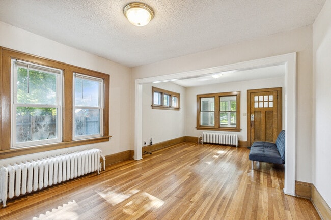 Photo - 1583 Jefferson Ave