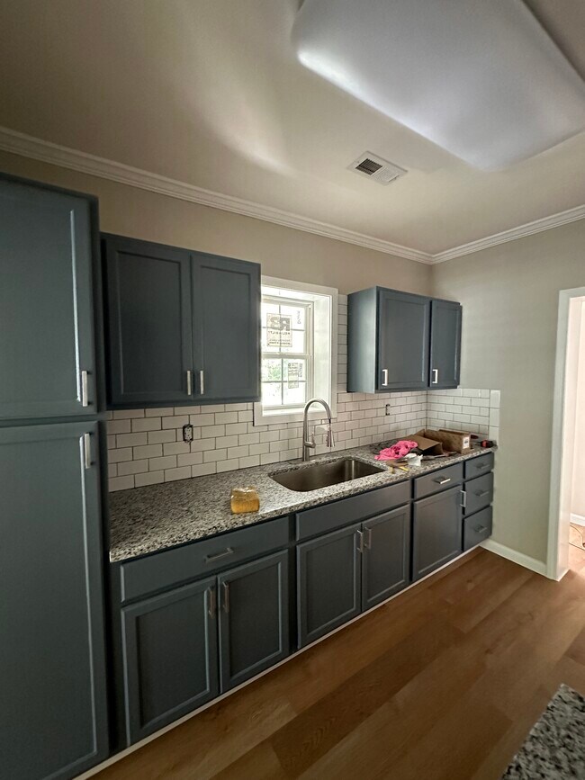 Photo - 530 Oakwood Ave Casa