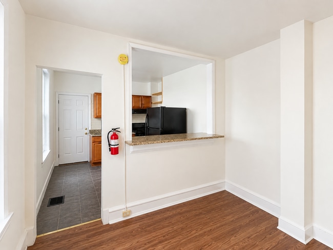 Photo - 4025 Green St Unit 1