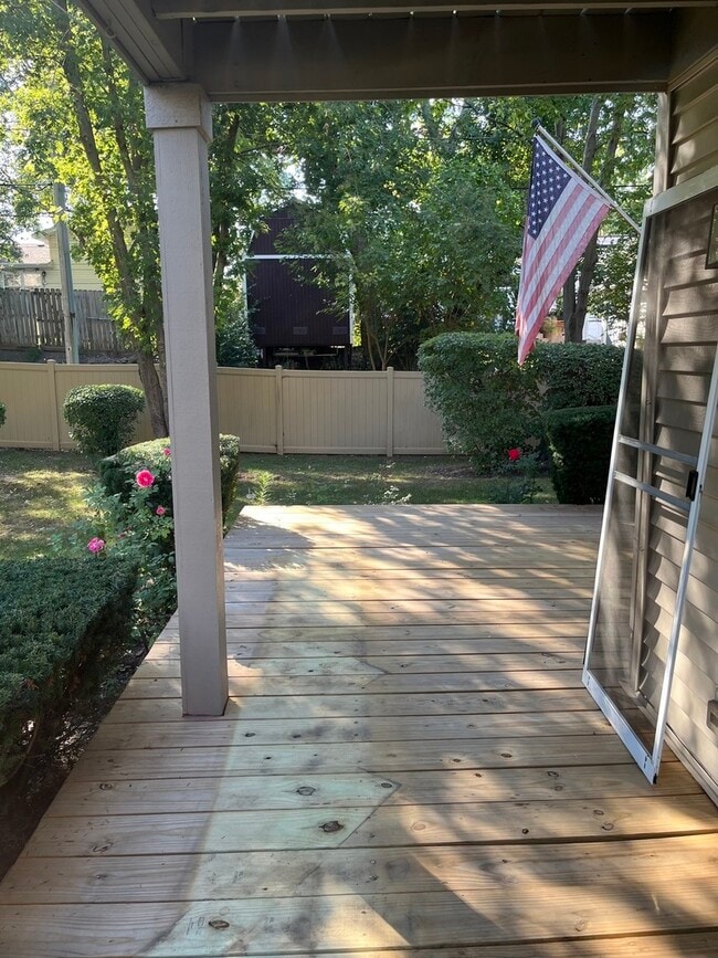 Photo - 131 Crestwood Ct Unit 2