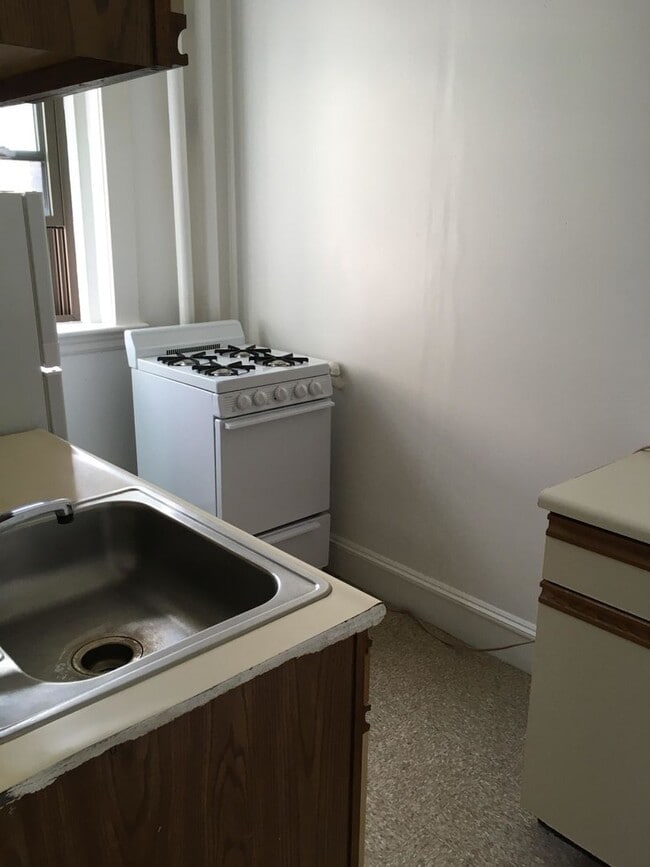 Photo - 2BR 1Bth unit. Great location!