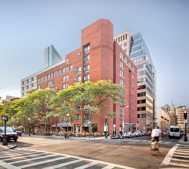 Building Photo - 26 Exeter St Unit 412 Rental