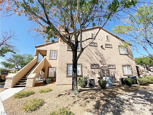 Building Photo - 3450 Erva St Unit 107