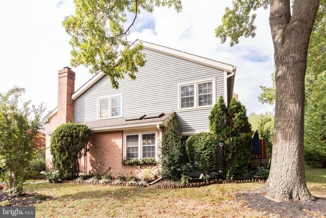 48 Stonehurst Ct