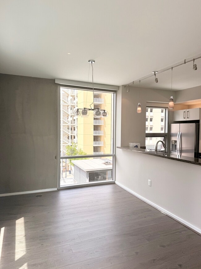Diningroom - 321 10th Ave Unit 502