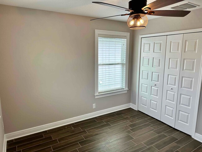 Photo - 3940 Villamore Ln