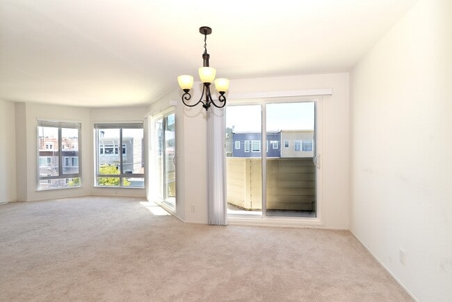 Photo - 333 18th Ave