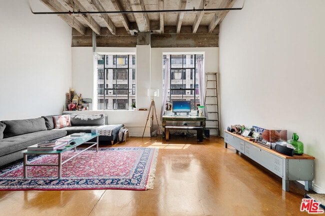 Photo - 312 W 5th St Unit 216