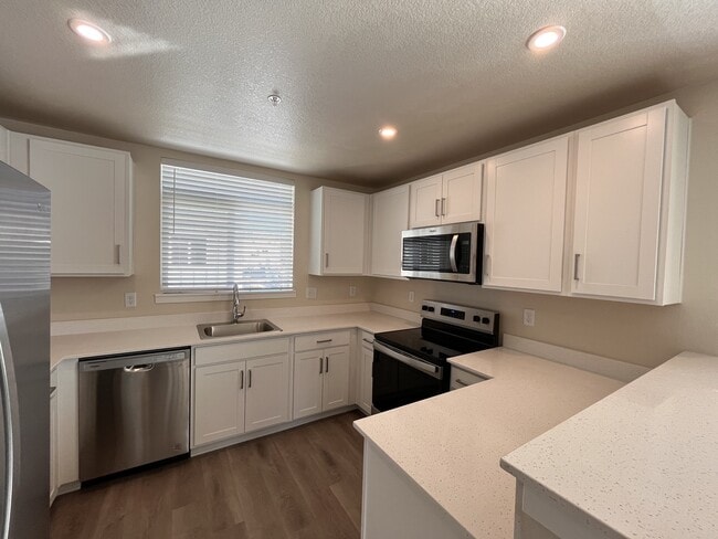 Townhomes at Pine Drive - Townhomes at Pine Drive