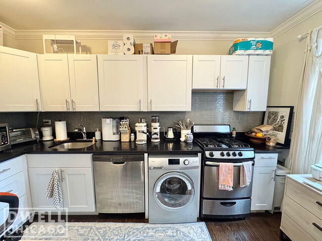 Photo - 2127 N Dayton St Apartment Unit 1
