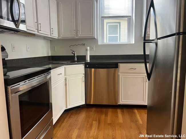 Photo - 1423 Commonwealth Ave Apartments Unit 202