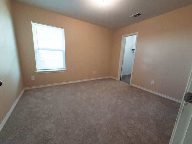 Photo - Pleasant 3 Bed / 2 Bath Home AVAILABLE NOW to rent in Ennis, TX