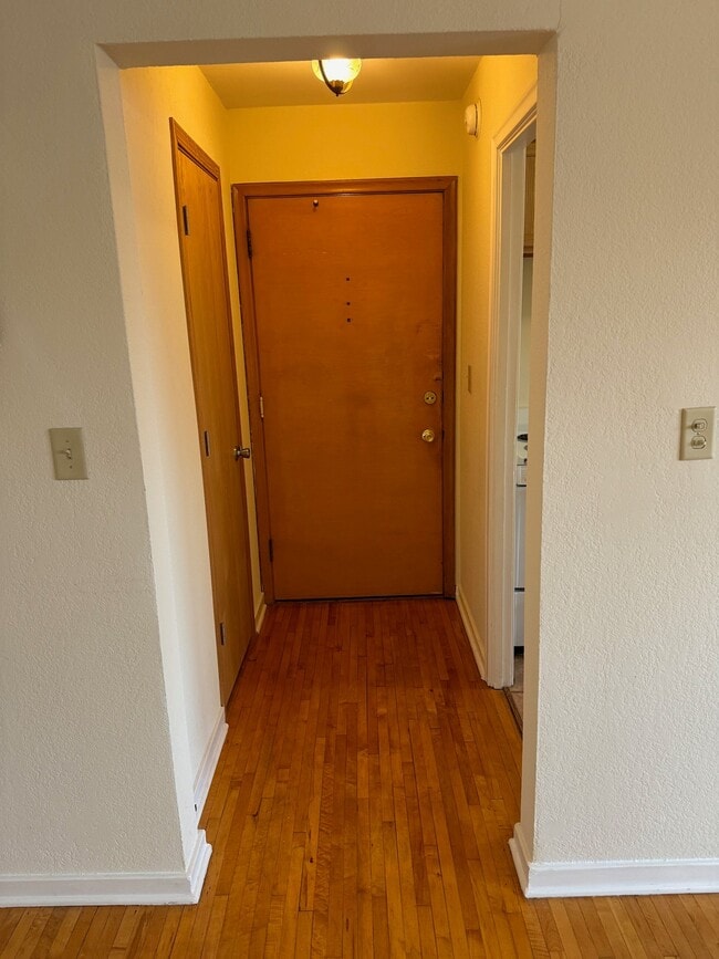 880 Cleveland Ave S Unit 7