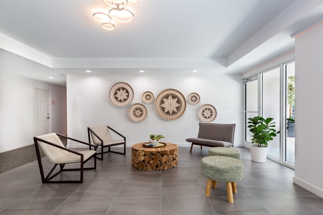 2nd floor lobby - Casa Verano Apartments