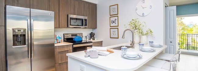 Avalon Bonterra Apartments For Rent In Hialeah Fl Forrent Com